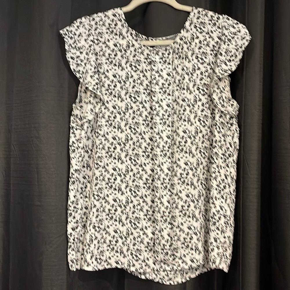 Short sleeve blouse
